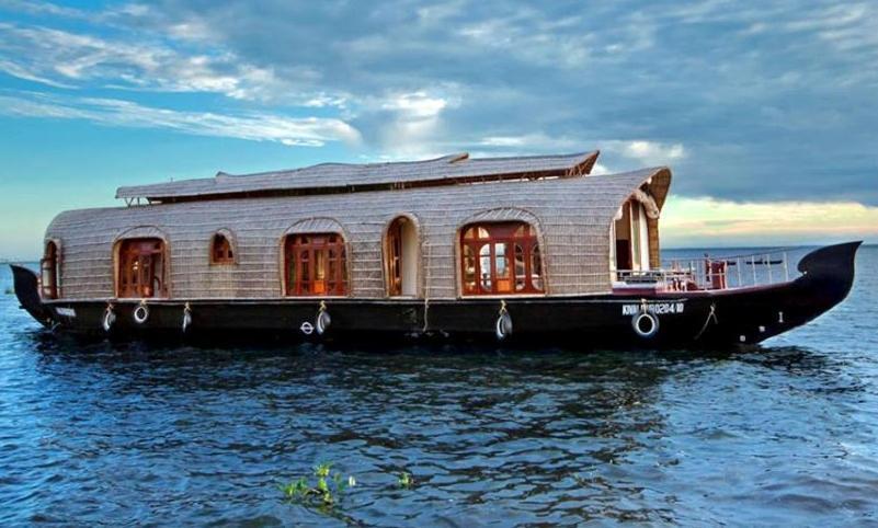 Aqua Castle Houseboat - By Aqua Jumbo Houseboats Hotel Alappuzha Buitenkant foto
