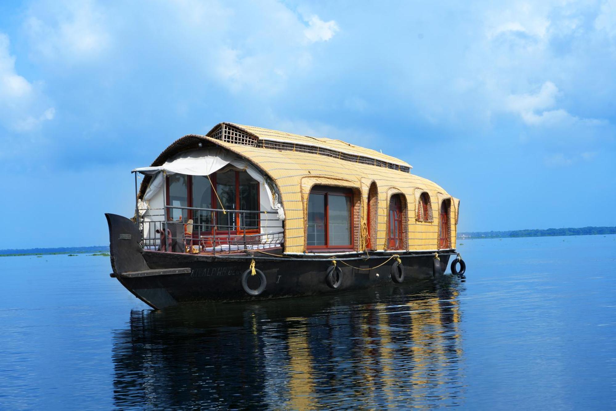 Aqua Castle Houseboat - By Aqua Jumbo Houseboats Hotel Alappuzha Buitenkant foto